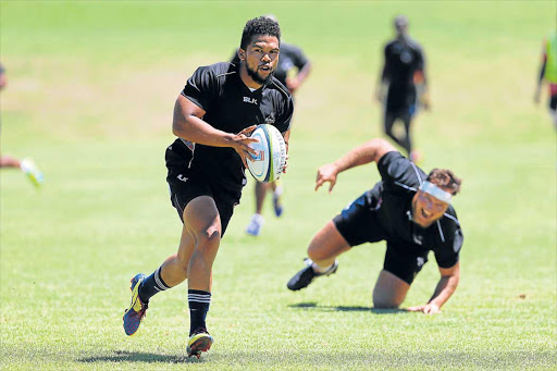 BEST FOOT FORWARD: Southern Kings’ Berton Klaasen, seen during a training session at Nelson Mandela Bay Stadium, will be expected to play a pivotal role when his side try to stamp their authority in Super Rugby GALLO IMAGES