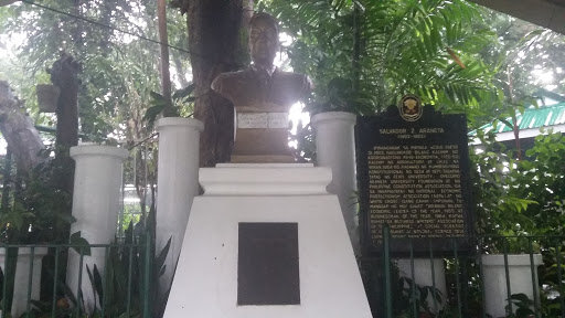 Salvador Z. Araneta statue