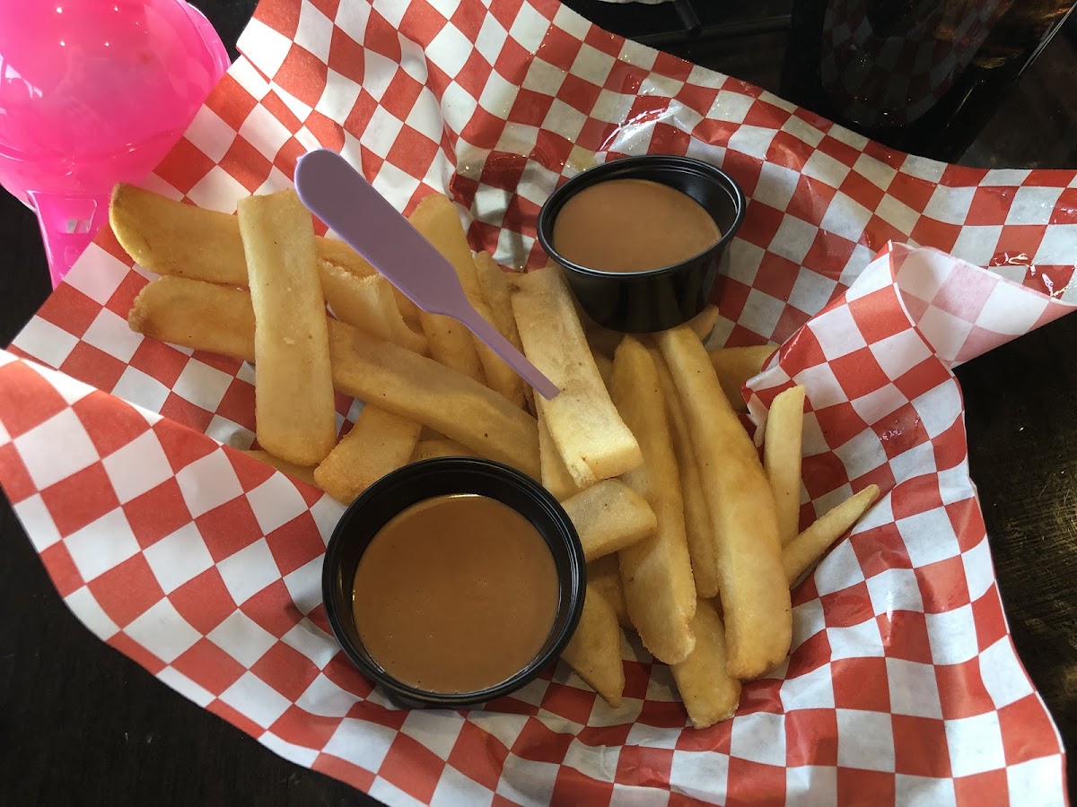 Fries made in the separate "allergen" fryer were marked with a purple pick.