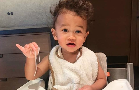 A video of Chrissy Teigen and John Legend's son, Miles, walking is melting hearts online.