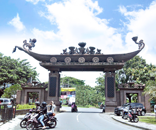 Indonesian Art Institute Gateway