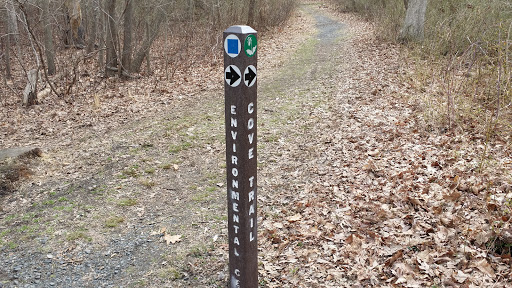 Cove Trail Marker