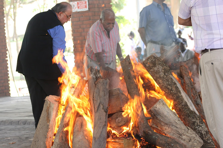 Cremation of former state Senior Counsellor Satish Gautama at Kariorkor crematorium.