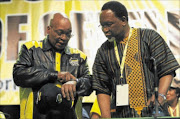 NOT POPULAR: A recent survey claims that the country's young people would rather have Kgalema Motlanthe as  president. The deputy president is seen here with his boss, President  Jacob Zuma. Photo: Thembinkosi Dwayisa