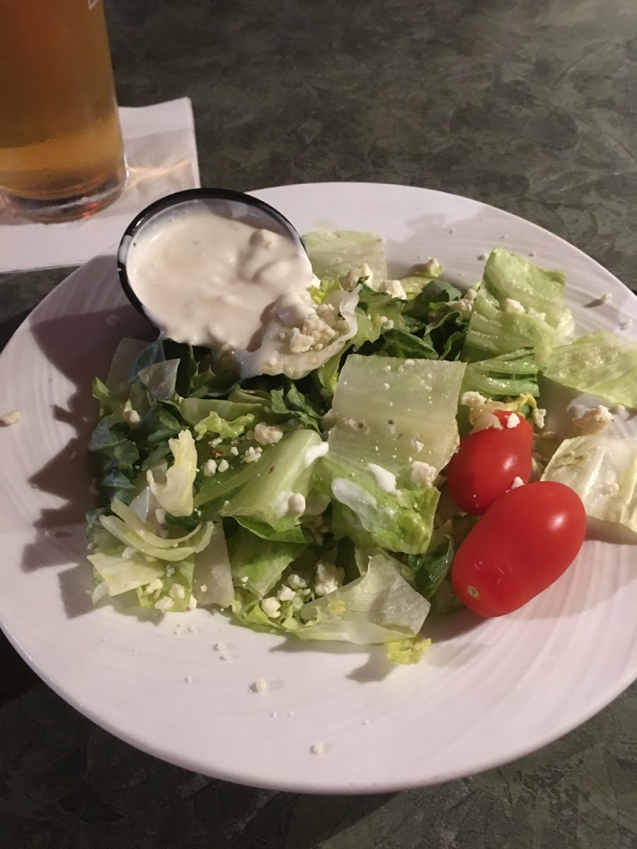 Salad with blue cheese