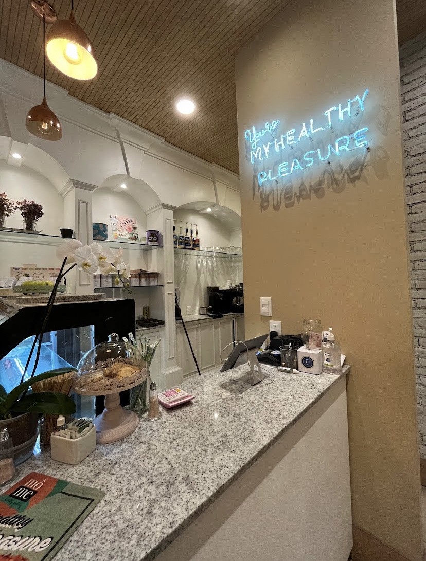 Gluten-Free at Mome Healthy Bakery