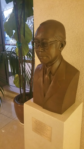 Bust of Dr. Chan Shun