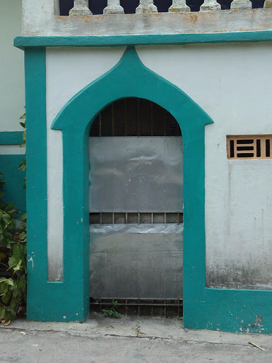 Pintu Masjid Hijau