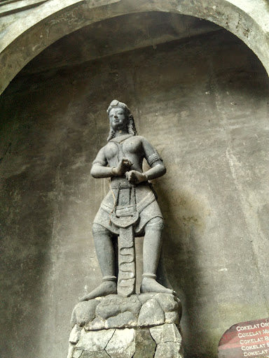 Nakula Statue Sriwedari