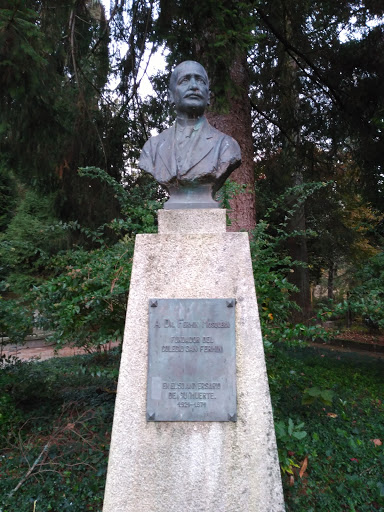 Busto Dolores Mosquera