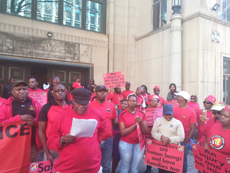 Solly Phetoe, Deputy General Secretary of COSATU, reads the memorandum that was handed to the Chamber of Mines on Thursday afternoon