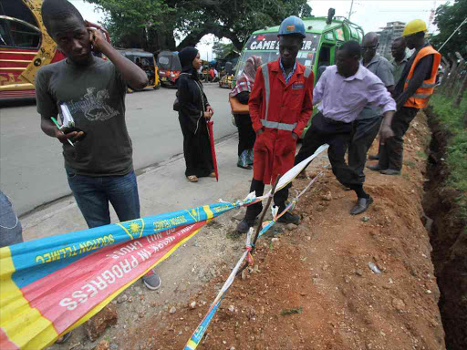 Workers laying fibre optic cable along Mama Ngina grounds Mombasa on May 14.Photo File