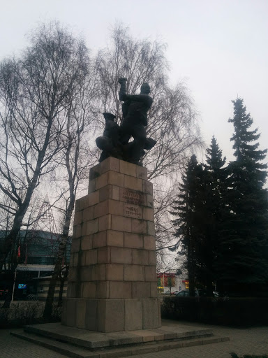 Liepāja. Monument on Jaunā Ost
