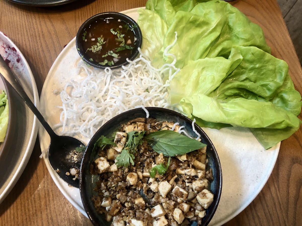 Sorry, had already eaten two of the lettuce wraps when I remembered to take the pic 😂