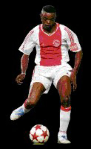 STEADY: Ajax Cape Town defender Dikulu Bageta is capable of dealing with Santos' deadly strikers.