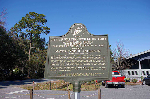 City of Walthourville History WALTHOURVILLE, GEORGIA Incorporated in 1974 "Organized by women, supported by men" HONORING Mayor Lyndol Anderson (Continued from other side) quickly followed her...