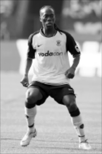 STALWART: Kaizer Chiefs midfielder Reneilwe Letsholonyane is to be honoured at KwaMahlobo games today. 26/07/2008. © Gallo Images. Pic. Lefty Shivambu