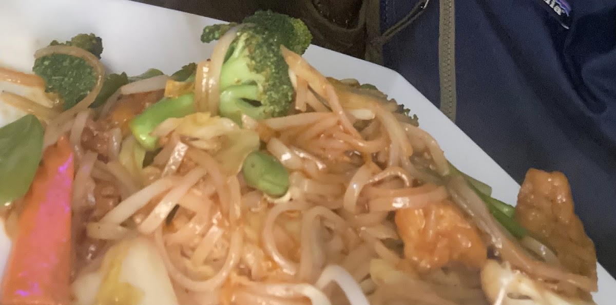 Vegan GF pad thai