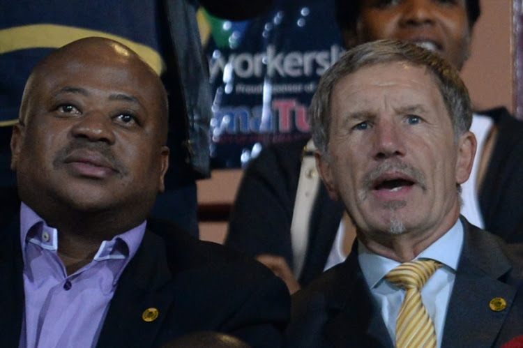 Bobby Motaung and Stuart Baxter during the Absa Premiership match between University of Pretoria and Kaizer Chiefs at Tuks Stadium on April 14, 2015 in Pretoria, South Africa.