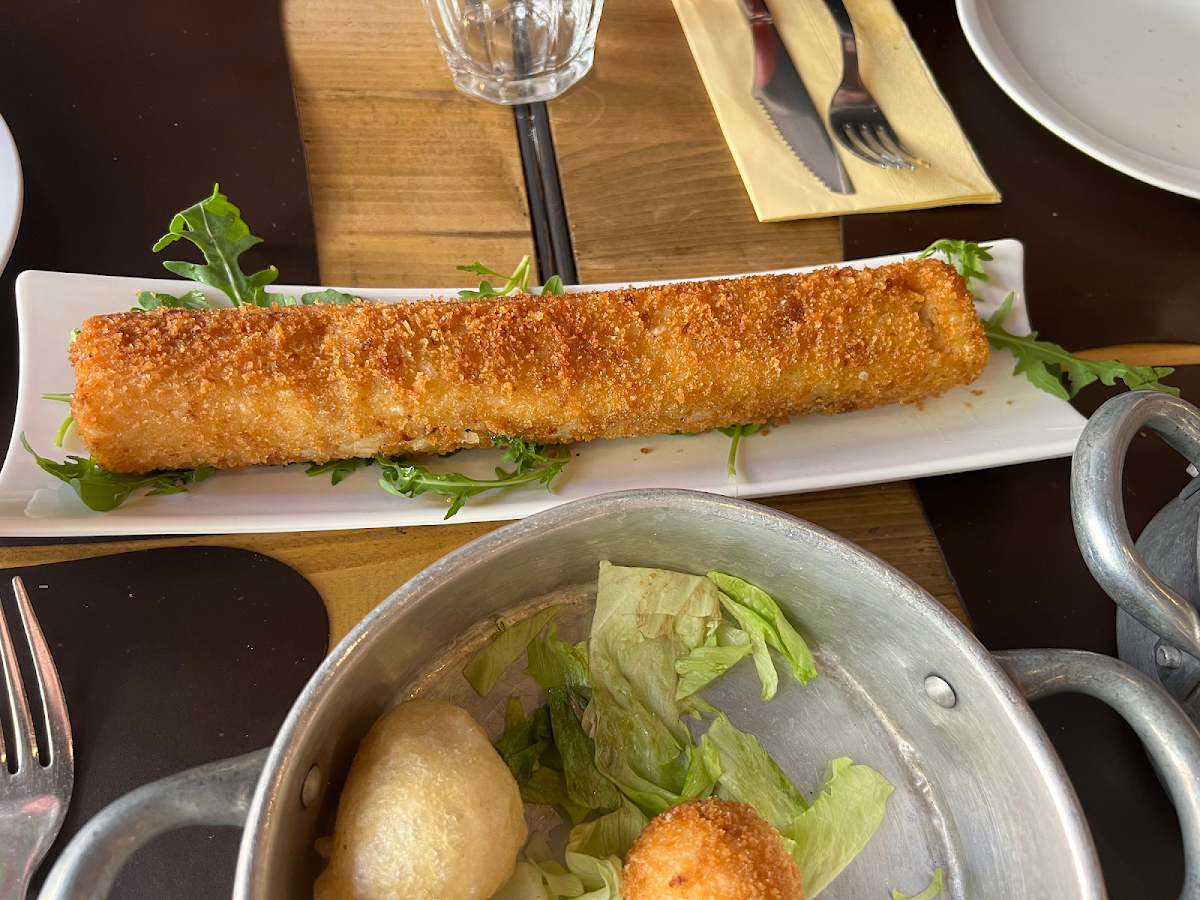 Arancino log stuffed with ragu