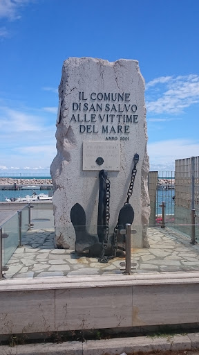 San Salvo Marina - Monumento ai caduti del mare