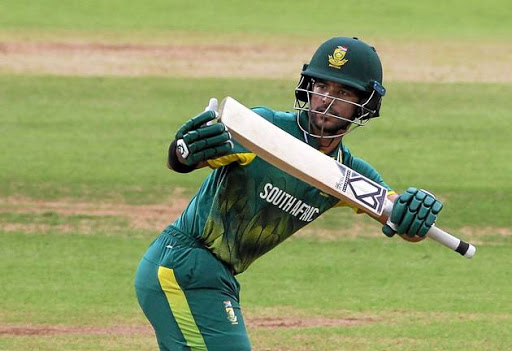 JP Duminy gives his all to Proteas.