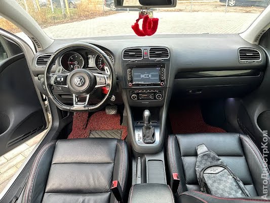 продам авто Volkswagen Golf Golf VI фото 3