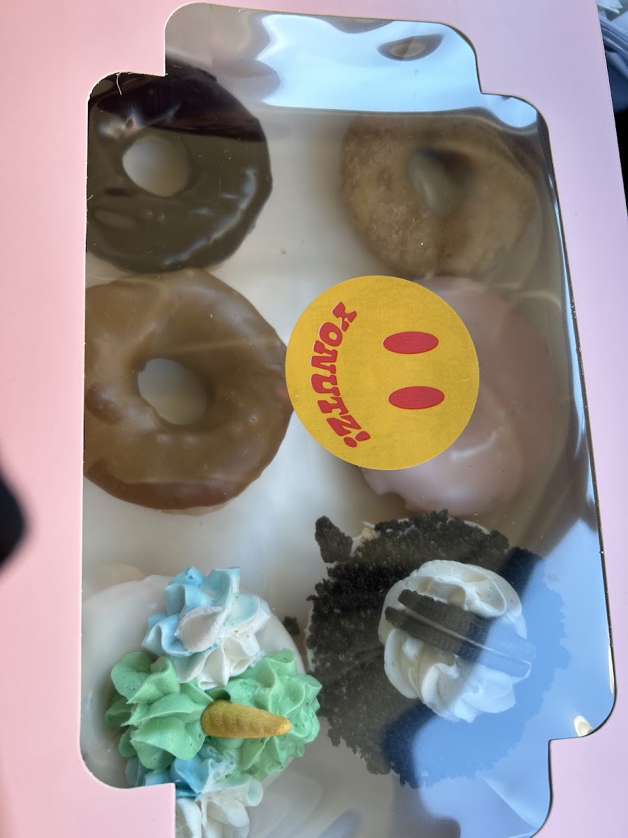 Pretty excited for these donuts! The owner did a great job of e planning what is done to avoid cross contamination. They took time because they are made to order…