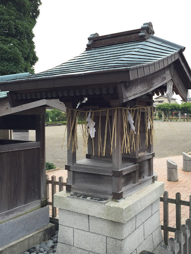 津島神社と地蔵堂