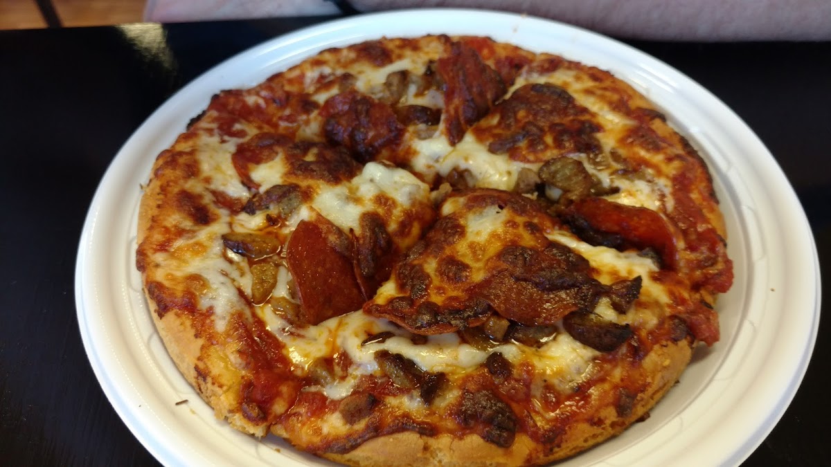 Delicious thick crust pizza!