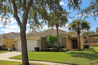 Orlando villa, gated Kissimmee resort, near Disney, games room, southwest-facing pool and spa