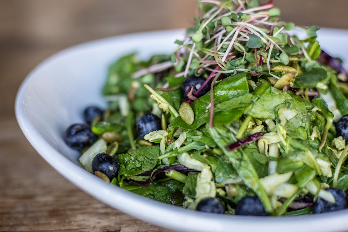 Harvest Pizzeria - Mean Green Salad