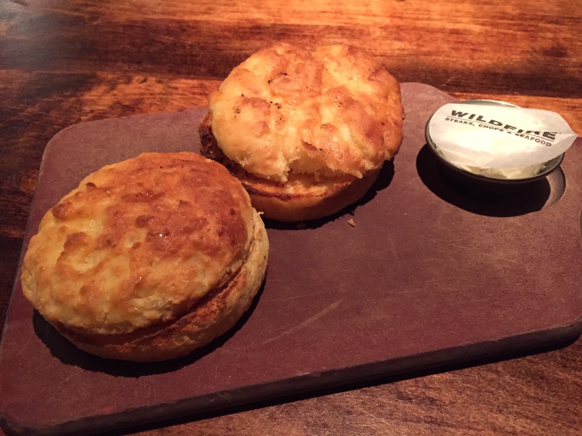 Gluten free bread delivered to table upon sitting down