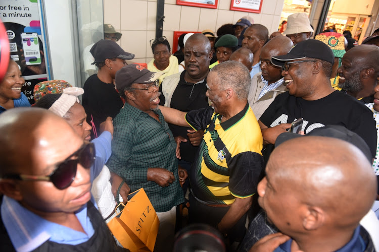 Former President Thabo Mbeki speaks to a resident during the ANC's campaign trail Jabulani Mall in Soweto, Johannesburg. Picture: FREDDY MAVUNDA/BUSINESS DAY
