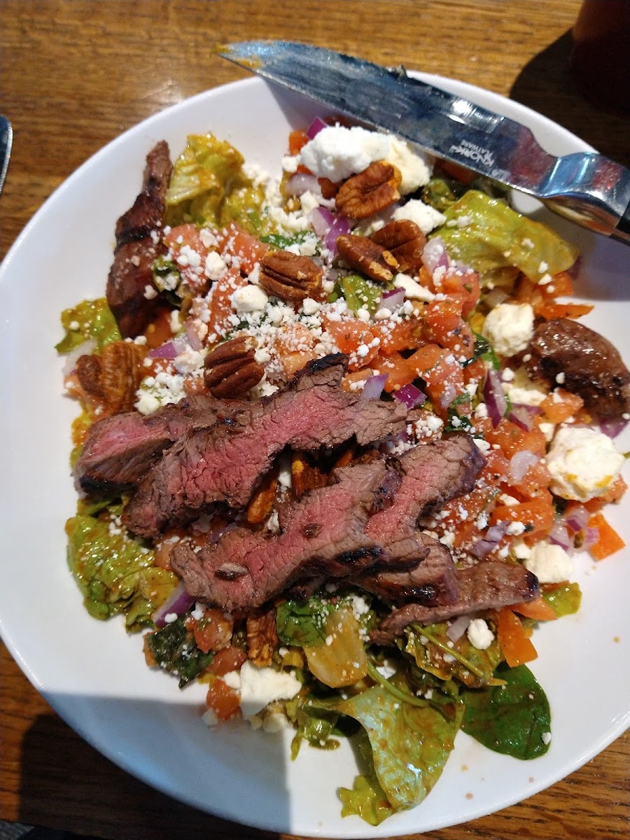 Steak salad