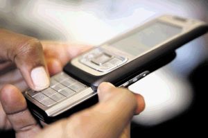 There’s no law compelling a store to take back a cellphone if you have a change of heart, given that it is not defective.