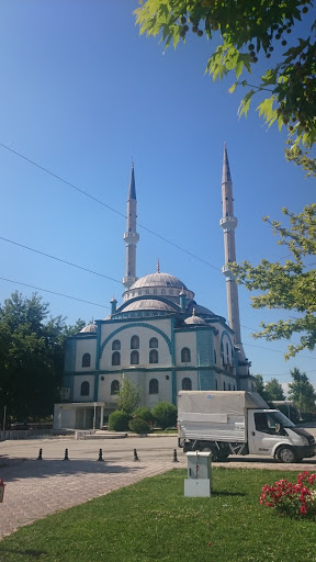 Şehir Mezarlığı Camii