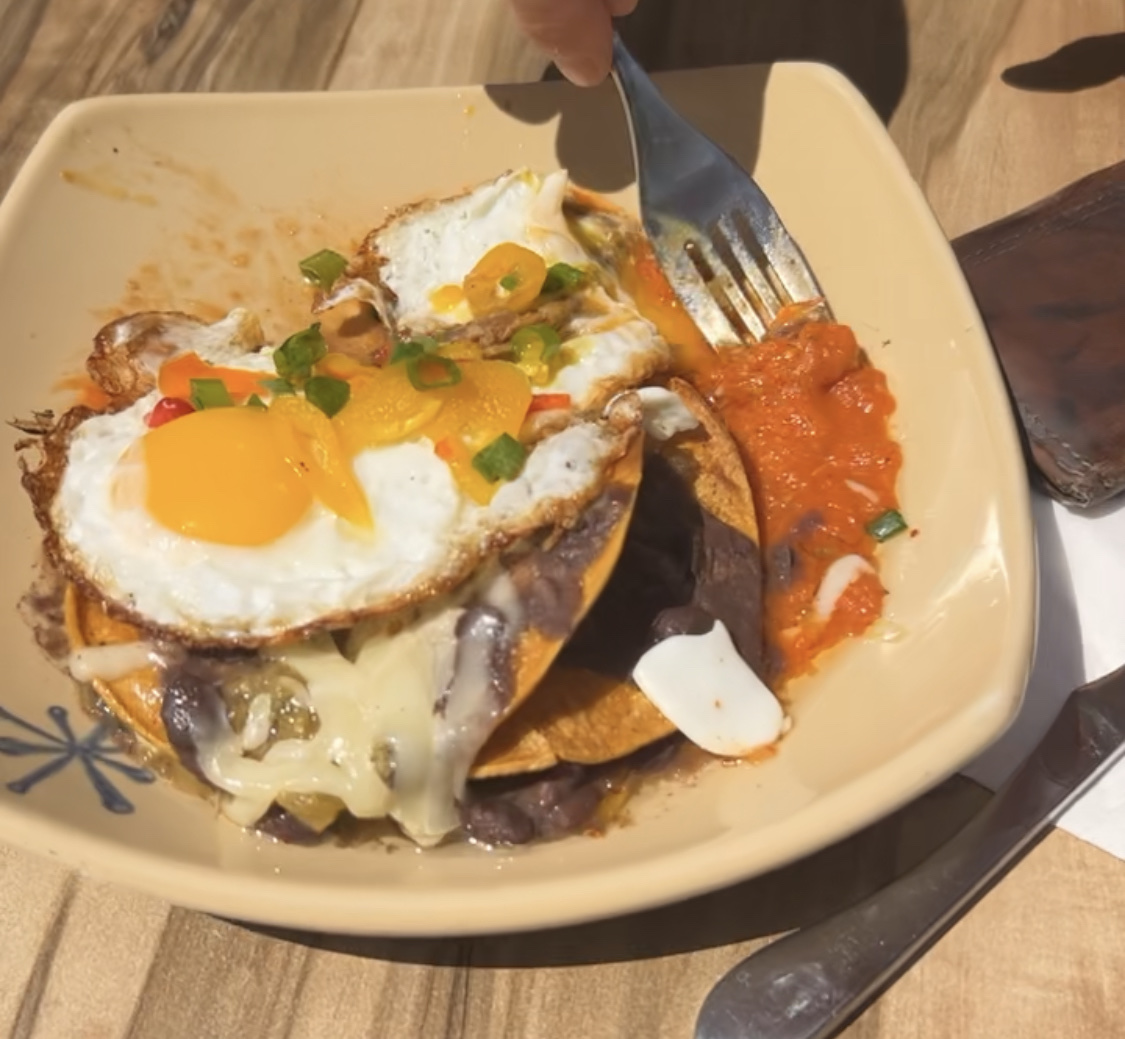 Huevos Tostados (check with your server since my non gf fiancé ordered this)
