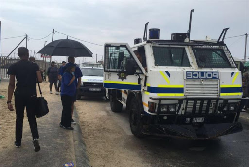 #Elections2016 police are still on scene around voting stations in Khayelitsha following earlier tensions. NM