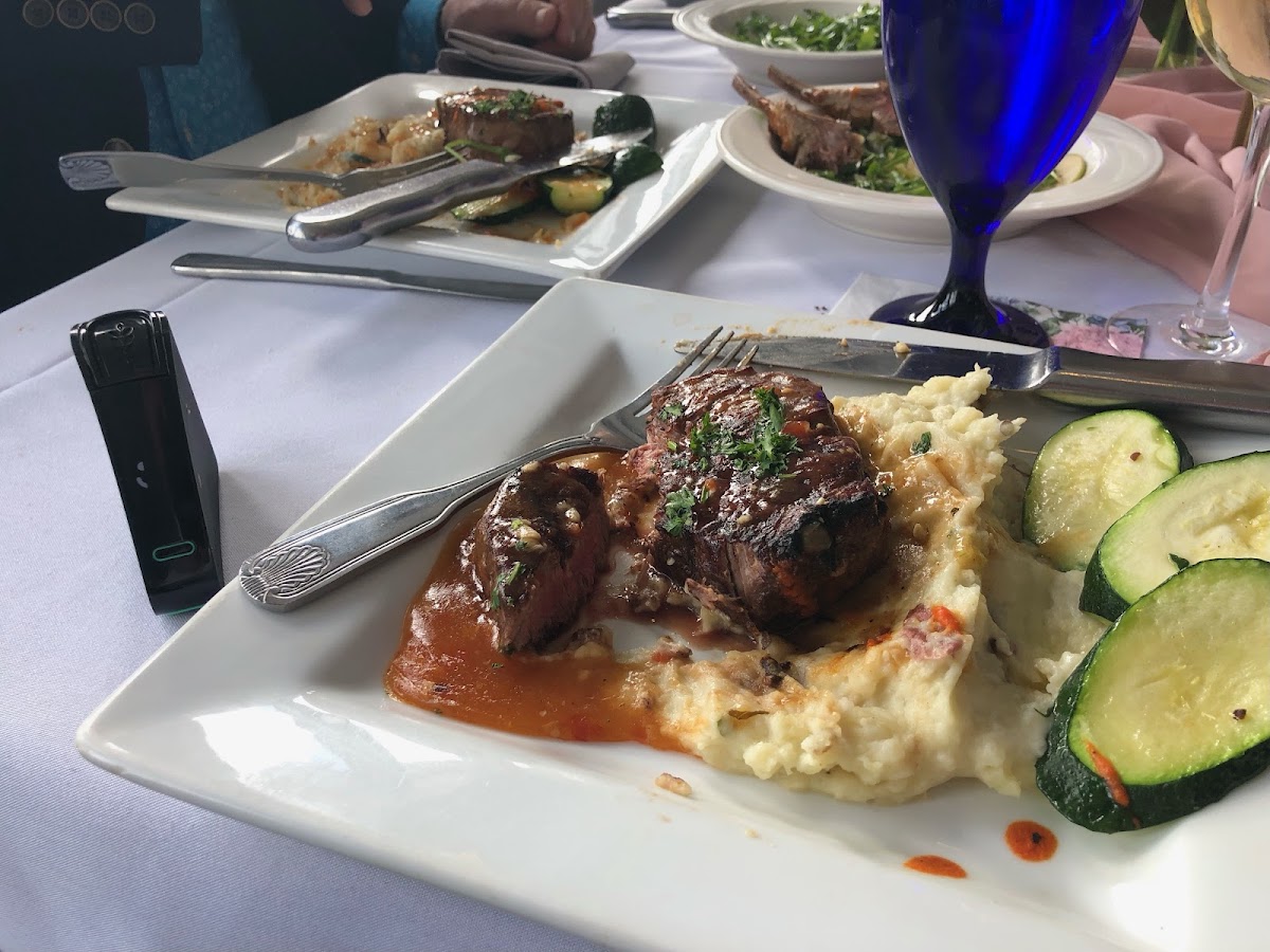 Filet Mignon and mashed potatoes tested GF on Nima (Private event, 4/2023).