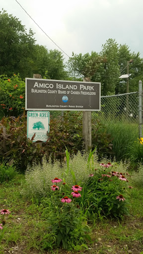 Amico Island Park 