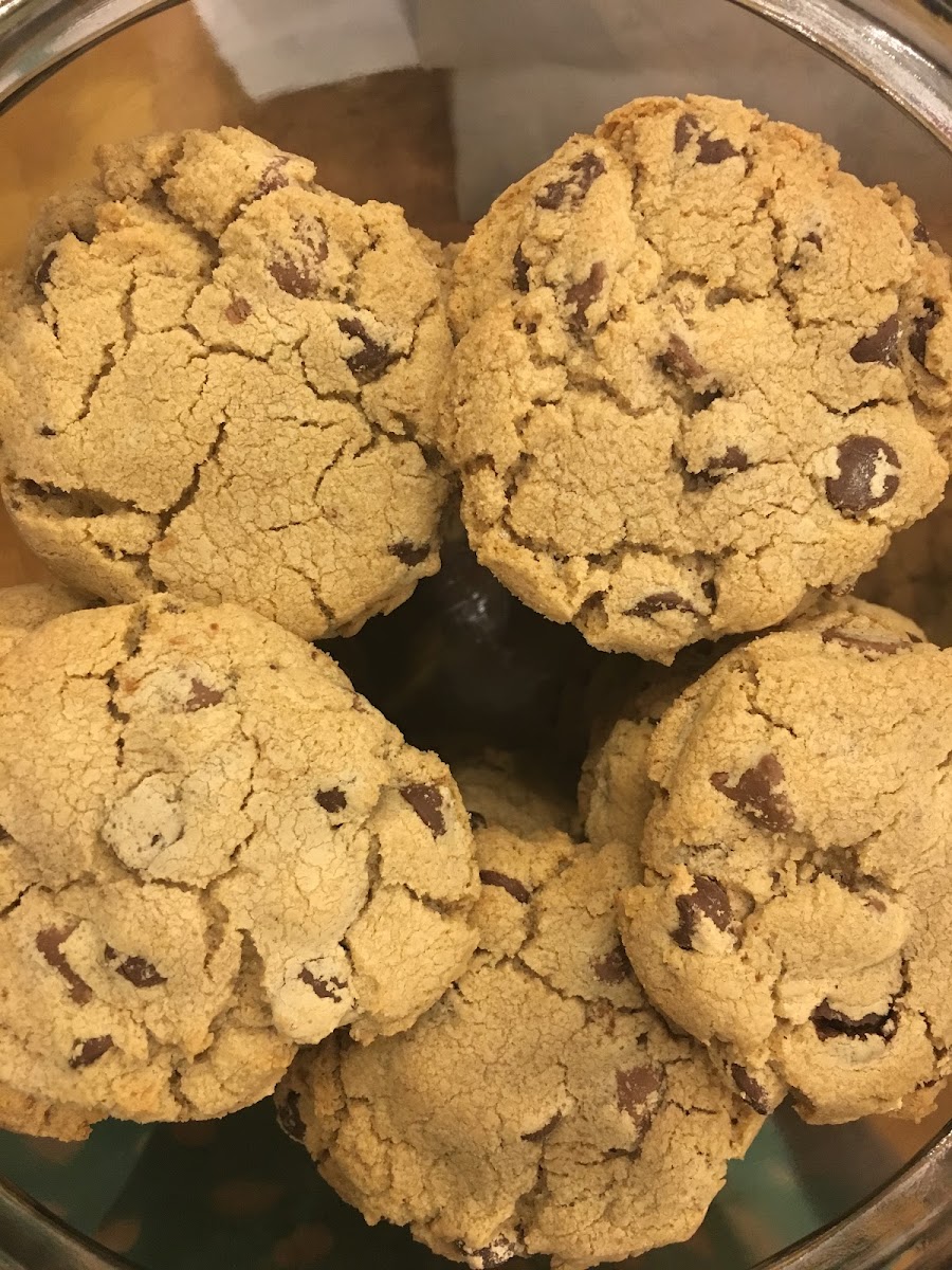 Cookies - Chocolate Chip, Double Chocolate Chip, M+M, White Chocolate Potato Chip, Sugar, Ginger Molasses, Funfetti, Oatmeal Raisin, Snickerdoodle, Pumpkin Snickerdoodle (selection varies each week)