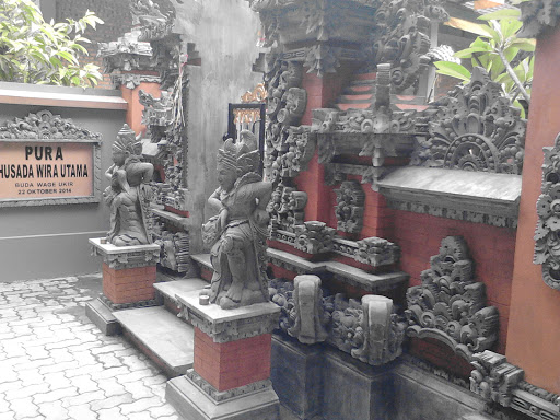 gate of sacred hindunese temple