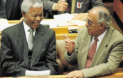 Ahmed Kathrada and Nelson Mandela. Picture: FILE / TIMESLIVE