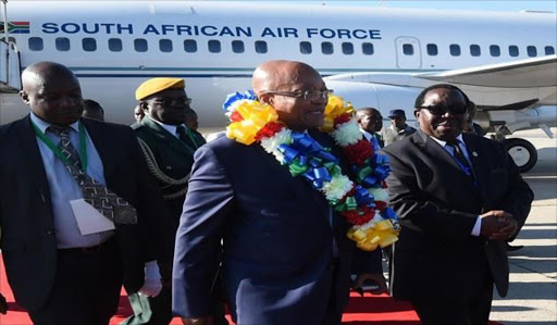 President Jacob Zuma landing in Zimbabwe