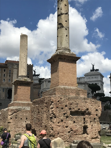 Rom - Forum Romanum - Relief b