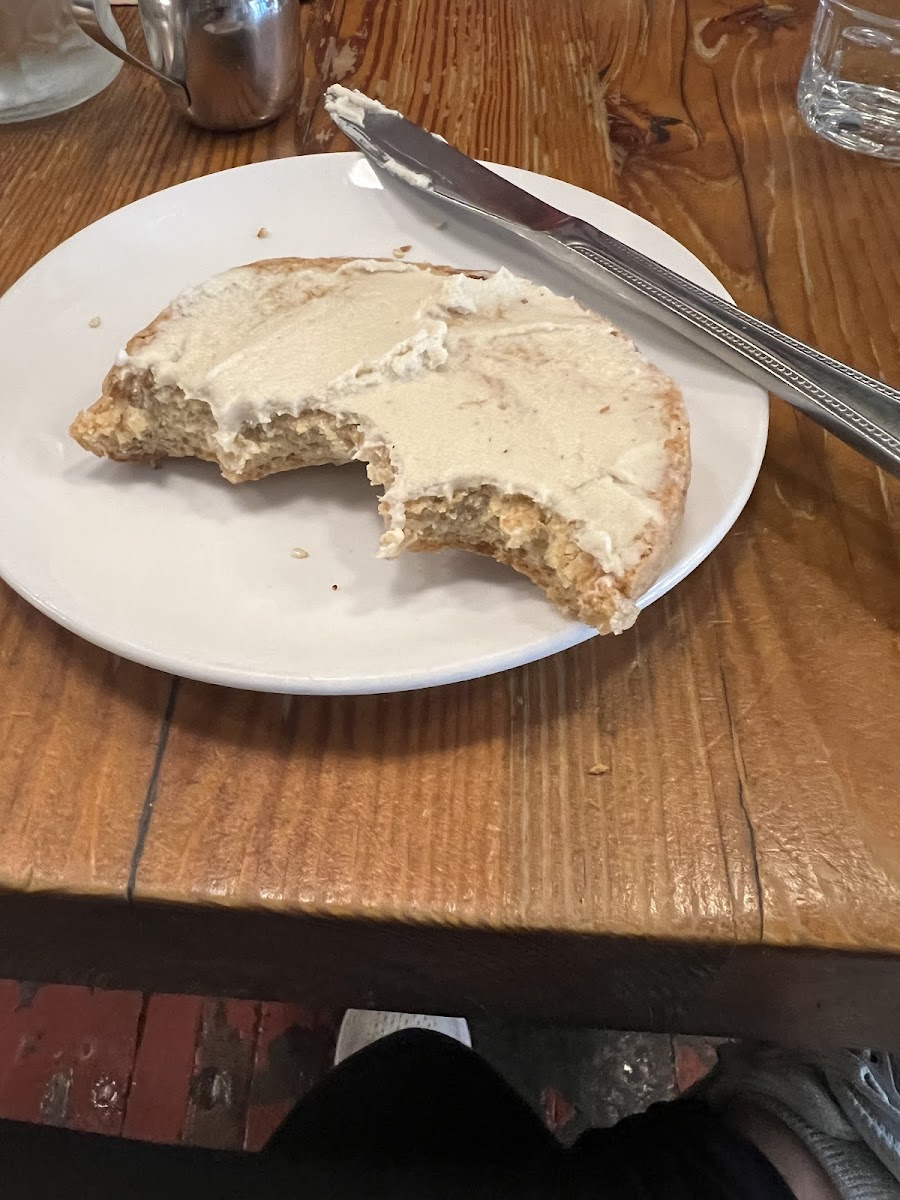 Sesame bagel with vegan cream cheese