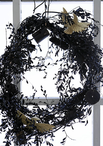 The wreath was made by Shelley using indigenous Cape fynbos.