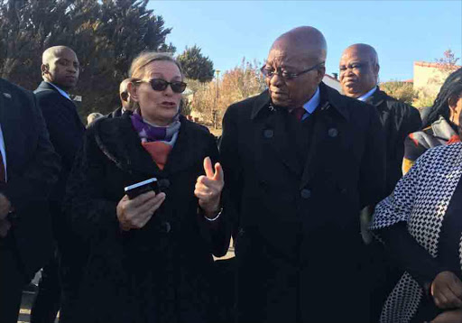 Zille and Zuma stand together in Knysna. Picture: Esa Alexander