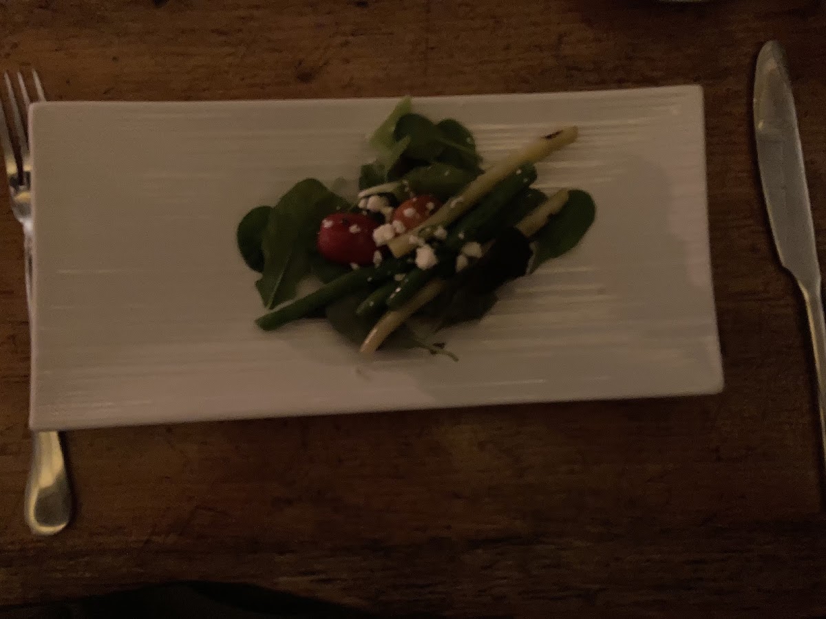 Charred green beans, tomatoes, mixed greens, feta salad.